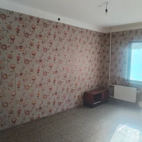 In Baku 70.0 m² apartment is for sale - Image 6