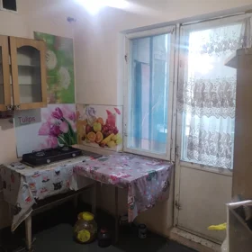 In Baku 70.0 m² apartment is for sale - Image 8