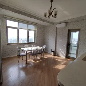In Baku 150.0 m² apartment is for rent - Image 5