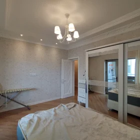 In Baku 150.0 m² apartment is for rent - Image 9