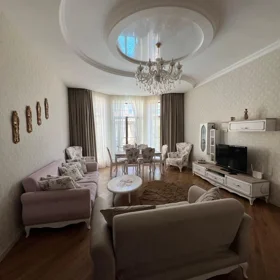 In Xəzər rayonu 200.0 m² house with 4.0 rooms is for rent - Image 3