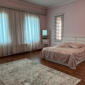 In Xəzər rayonu 200.0 m² house with 4.0 rooms is for rent - Image 2