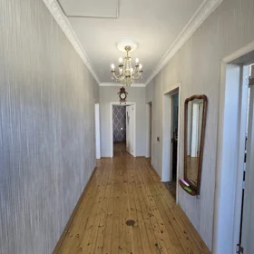 In Baku 100.0 m² house with 3.0 rooms is for sale - Image 4