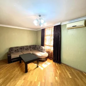 In Baku 60.0 m² apartment is for rent - Image 8