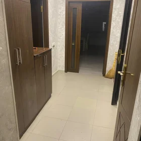 In Baku 80.0 m² apartment is for rent - Image 4