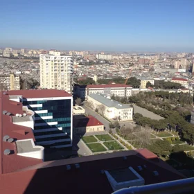 In Baku 360000.0 m² apartment is for sale - Image 5