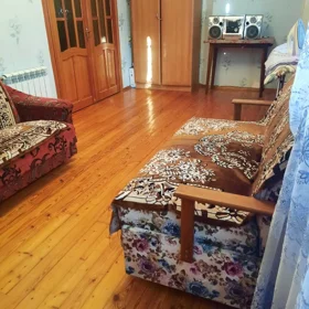 In Baku 100.0 m² apartment is for sale - Image 3