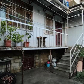 In Baku 100.0 m² apartment is for sale - Image 5
