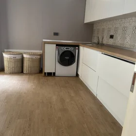 In Baku 995.0 m² house with 7.0 rooms is for rent - Image 8