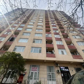 In Baku 100.0 m² apartment is for sale - Image 3