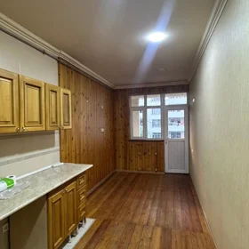 In Baku 100.0 m² apartment is for sale - Image 4