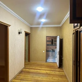 In Baku 100.0 m² apartment is for sale - Image 8