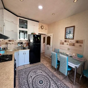In Baku 70.0 m² apartment is for rent - Image 5
