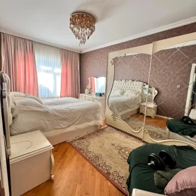In Baku 100.0 m² apartment is for sale - Image 5