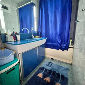 In Baku 100.0 m² apartment is for sale - Image 9