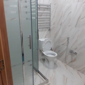 In Baku 70.0 m² apartment is for rent - Image 10