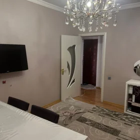 In Khirdalan 70.0 m² apartment is for sale - Image 3