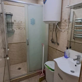 In Baku 65.0 m² apartment is for rent - Image 5