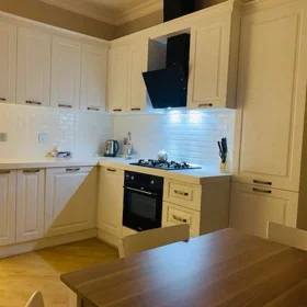 In Səbail rayonu 100.0 m² apartment is for rent - Image 4