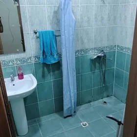 In Baku 90.0 m² apartment is for rent - Image 2