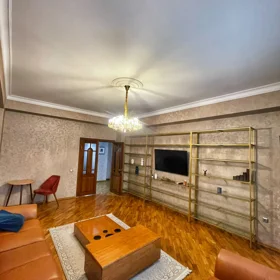 In Baku 110.0 m² apartment is for rent - Image 3