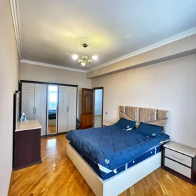 In Baku 110.0 m² apartment is for rent - Image 4