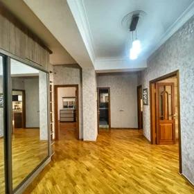 In Baku 110.0 m² apartment is for rent - Image 10