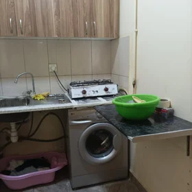 In Baku 30.0 m² house with 1.0 rooms is for sale - Image 3