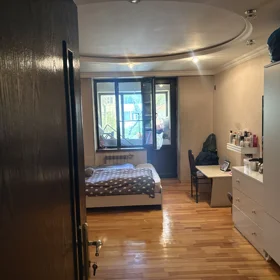 In Baku 70.0 m² apartment is for sale - Image 2