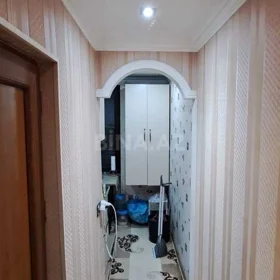 In Baku 70.0 m² apartment is for sale - Image 4