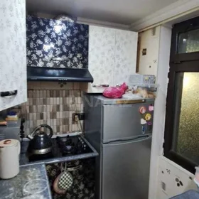 In Baku 70.0 m² apartment is for sale - Image 5