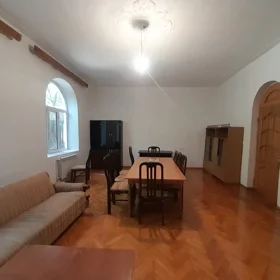 In Baku 220.0 m² house with 3.0 rooms is for rent - Image 4