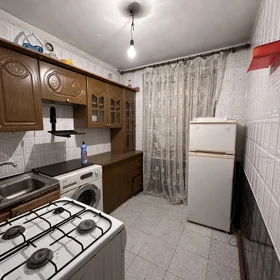 In Baku 5.0 m² apartment is for sale - Image 2