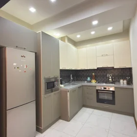 In Baku 70.0 m² apartment is for rent - Image 2
