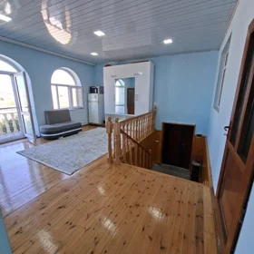 In Siyazan 300.0 m² house with 4.0 rooms is for sale - Image 2