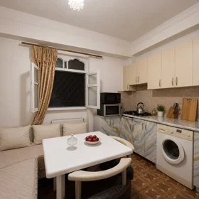 In Baku 90.0 m² house with 4.0 rooms is for sale - Image 7