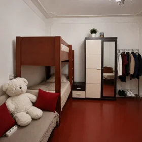 In Baku 90.0 m² house with 4.0 rooms is for sale - Image 9