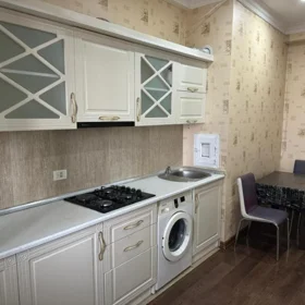 In Baku 90.0 m² apartment is for rent - Image 3