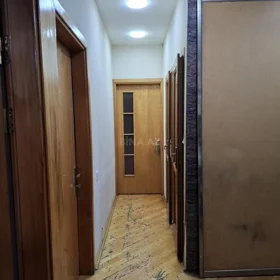 In Baku 110.0 m² apartment is for sale - Image 4