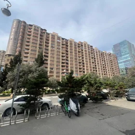 In Baku 147.0 m² apartment is for rent - Image 3