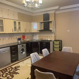 In Baku 147.0 m² apartment is for rent - Image 7