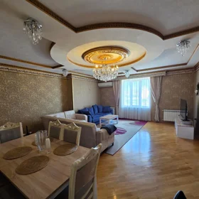 In Baku 136.0 m² apartment is for rent - Image 4