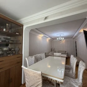 In Baku 70.0 m² apartment is for sale - Image 3