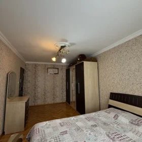 In Baku 70.0 m² apartment is for sale - Image 6