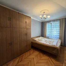 In Baku 70.0 m² apartment is for sale - Image 8