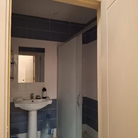 In Baku 80.0 m² apartment is for rent - Image 5