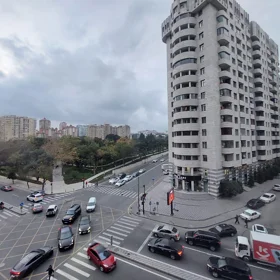In Baku 113.0 m² apartment is for sale - Image 2