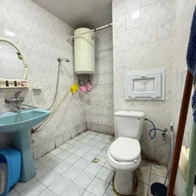 In Baku 45.0 m² apartment is for sale - Image 8