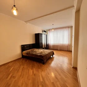 In Baku 90.0 m² apartment is for rent - Image 4