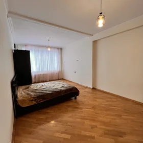 In Baku 90.0 m² apartment is for rent - Image 6